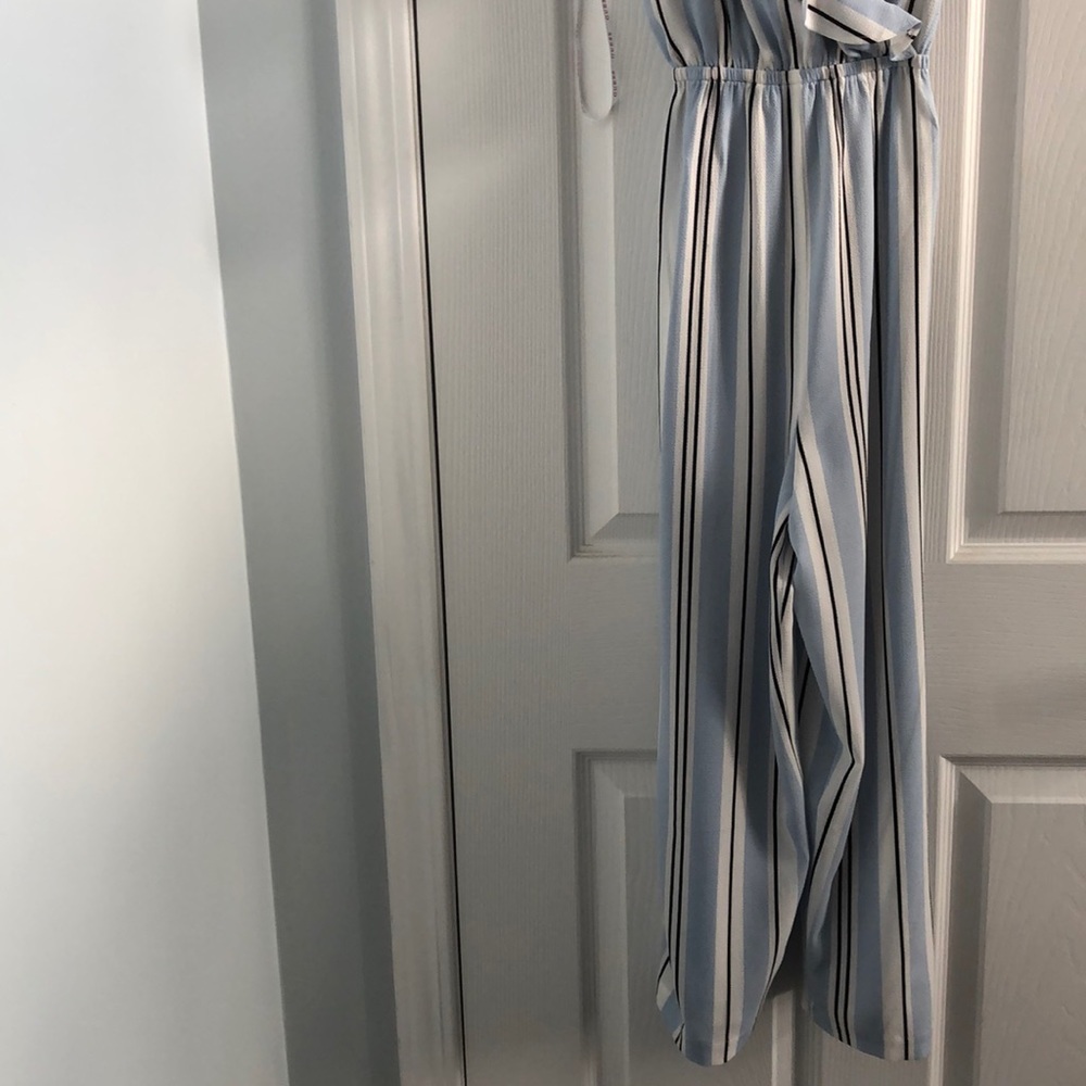 GUESS jumpsuit - Picture 3 of 4